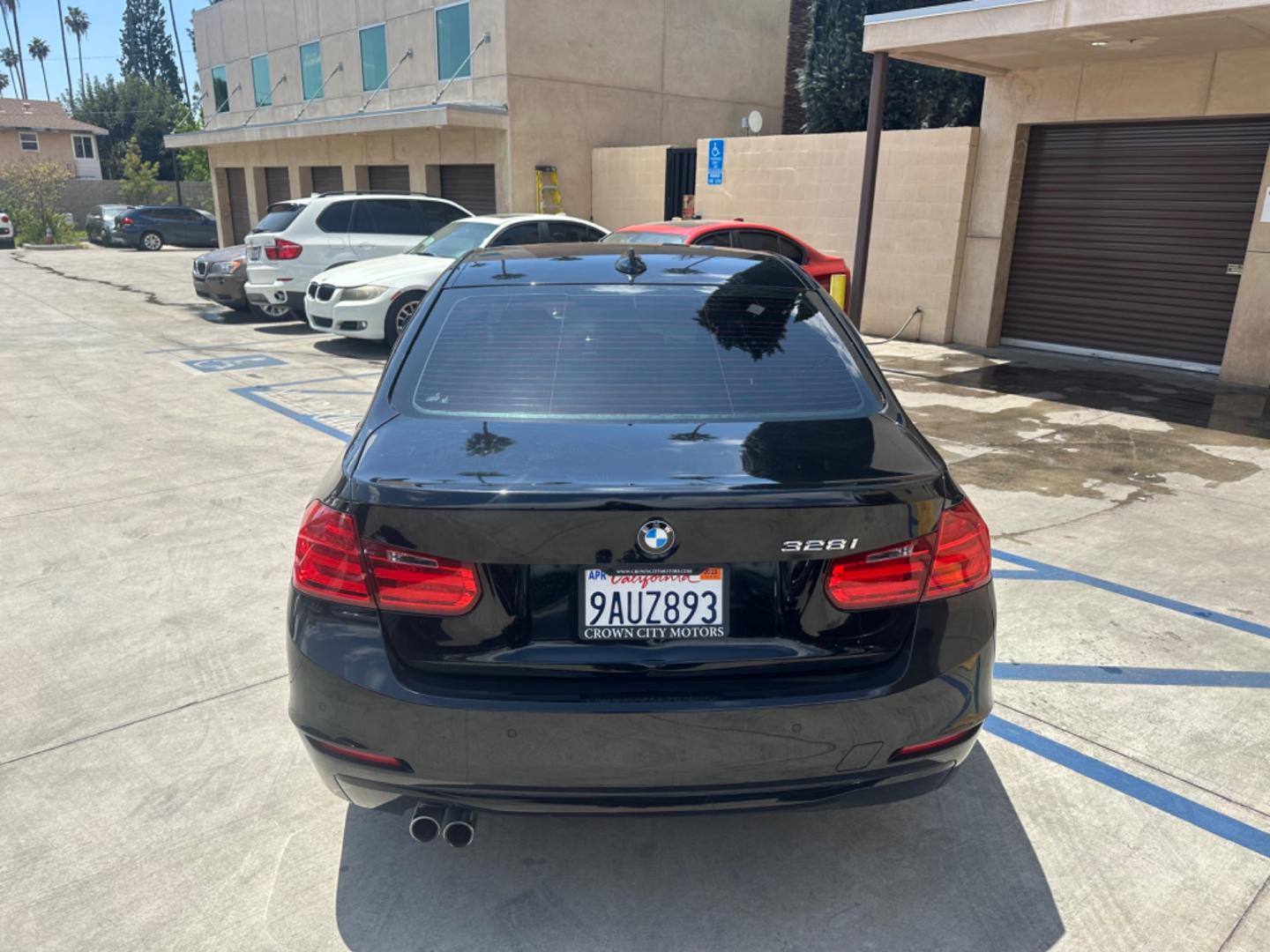 2015 Black Metallic /Black BMW 3-Series 328i SULEV (WBA3C1C58FK) with an 2.0L L4 DOHC 16V engine, 8-Speed Automatic transmission, located at 30 S. Berkeley Avenue, Pasadena, CA, 91107, (626) 248-7567, 34.145447, -118.109398 - Navigation! Leather Seats! Moon-roof! Back up Camera! This 2015 BMW 3-Series 328i SULEV looks and drives well. We can help! We are the bank. All our cars are thoroughly inspected and reconditioned by our technicians. FREE CARFAX report. Stop by or call to speak with our friendly staff. Whether you h - Photo#4